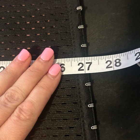 Waist Trainor, size XL, black, 3 adjustable rows of clasp, unbranded - Picture 3 of 6